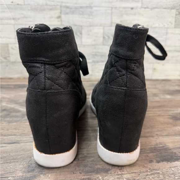 JustFab Stylish Black Quilted Wedge Sneakers - Picture 4 of 9